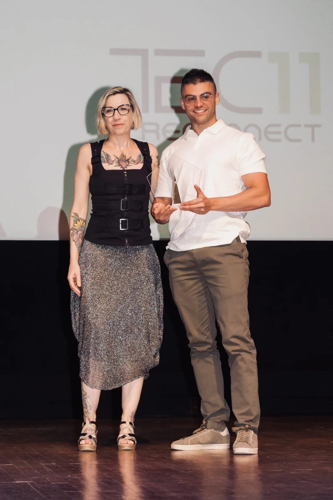Ángel Acín recibiendo el Premio a la Transición Digital 2026